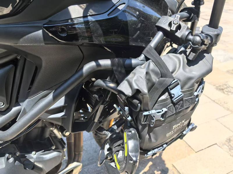 二手贝纳利金鹏 TRK502