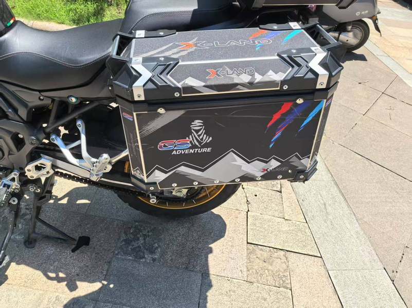 二手贝纳利金鹏 TRK502