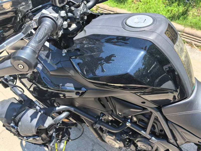 二手贝纳利金鹏 TRK502
