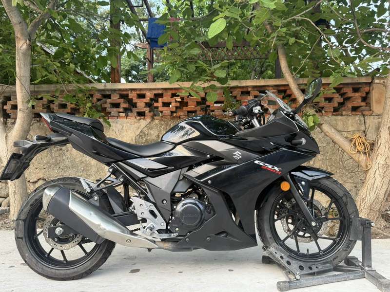 二手豪爵铃木GSX250R