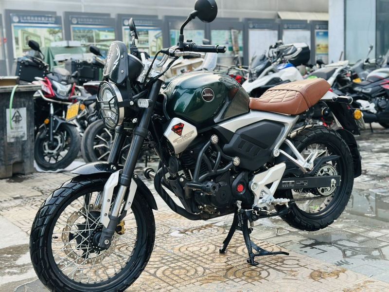 二手五羊本田鸷道 CB190SS