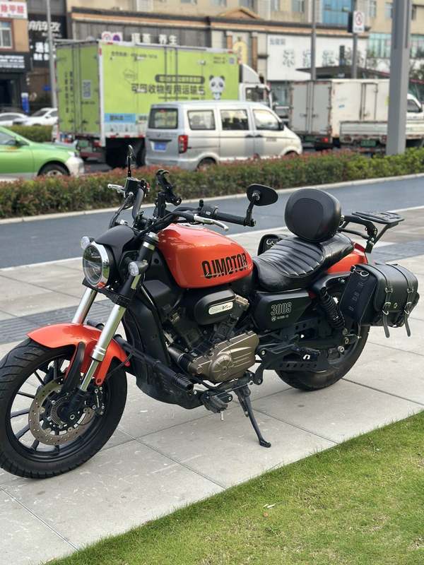 二手QJMOTOR闪300