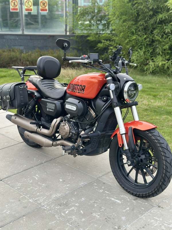 二手QJMOTOR闪300