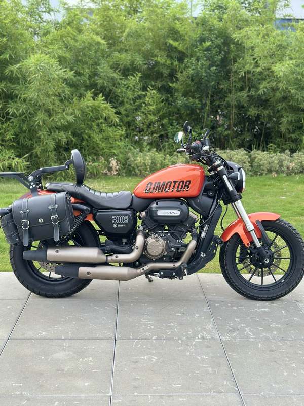 二手QJMOTOR闪300