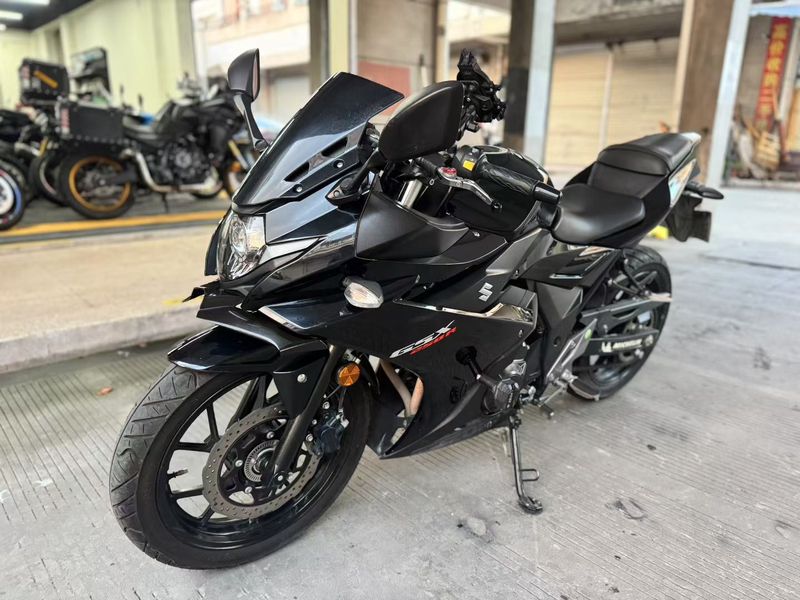 二手豪爵铃木GSX250R
