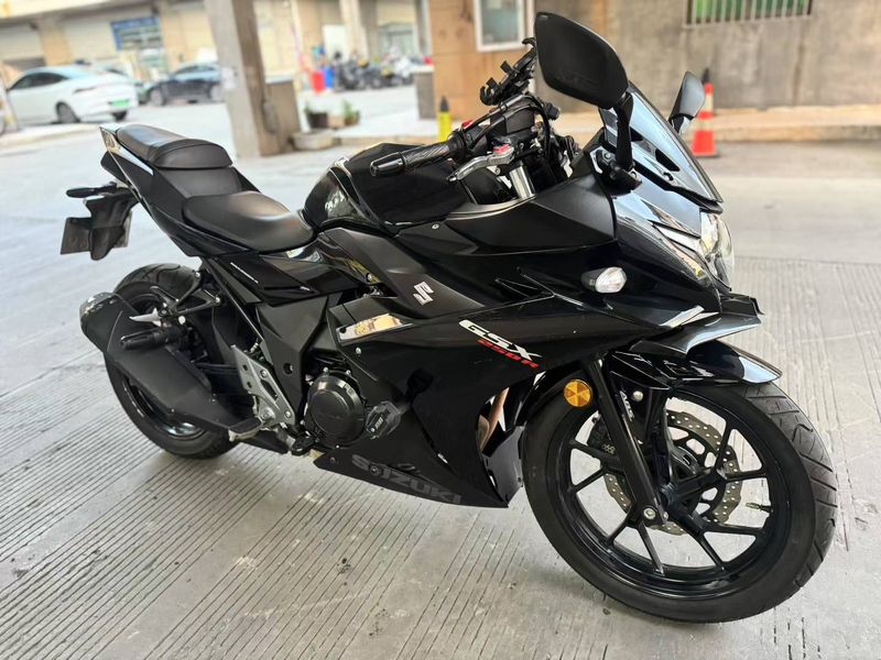 二手豪爵铃木GSX250R