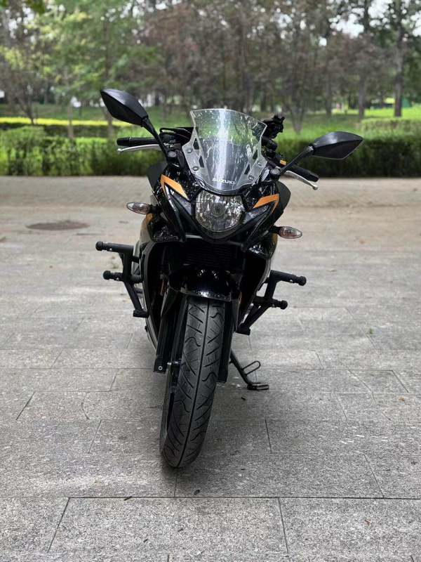 二手豪爵铃木GSX250R
