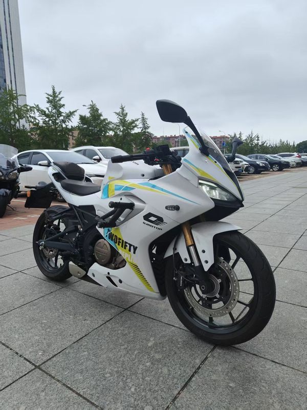 二手QJMOTOR赛250
