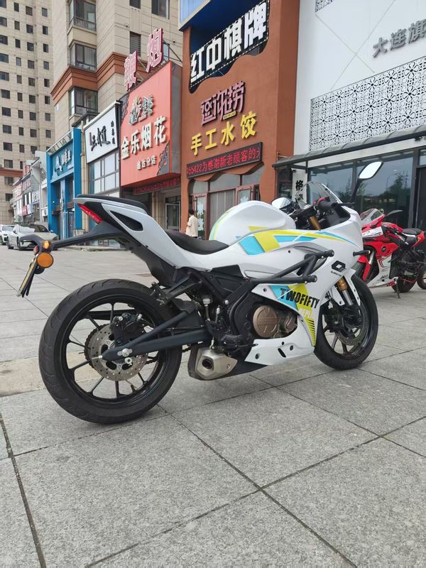 二手QJMOTOR赛250