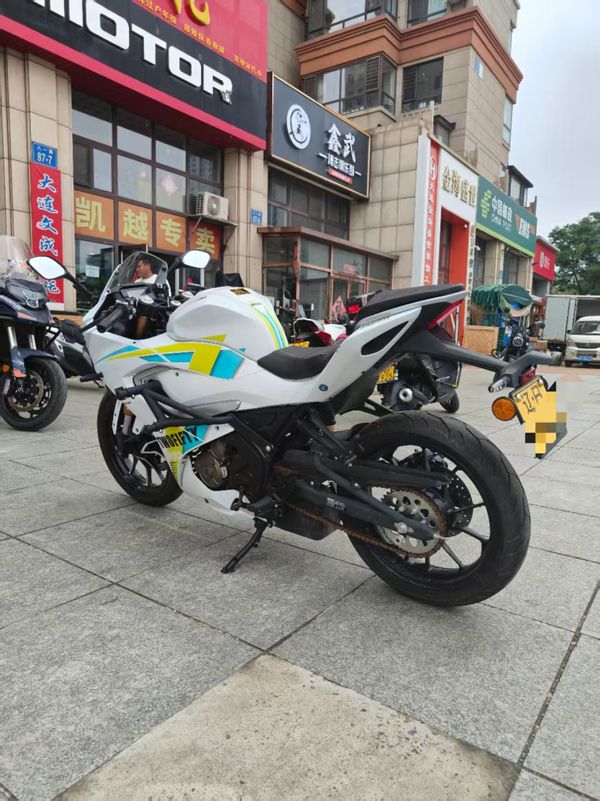 二手QJMOTOR赛250
