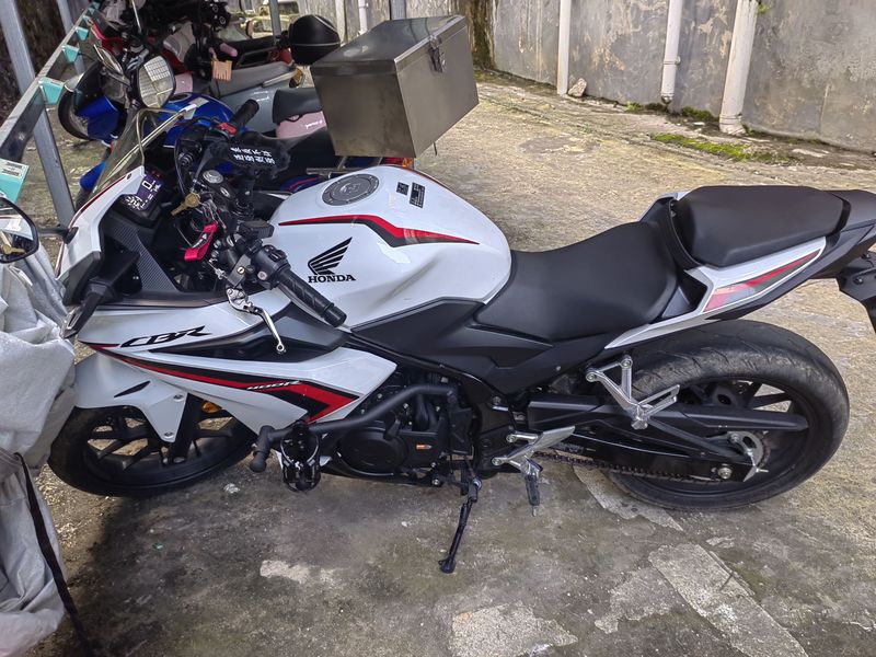二手本田CBR400R