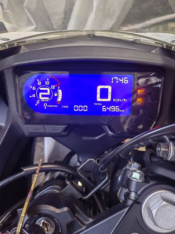 二手本田CBR400R