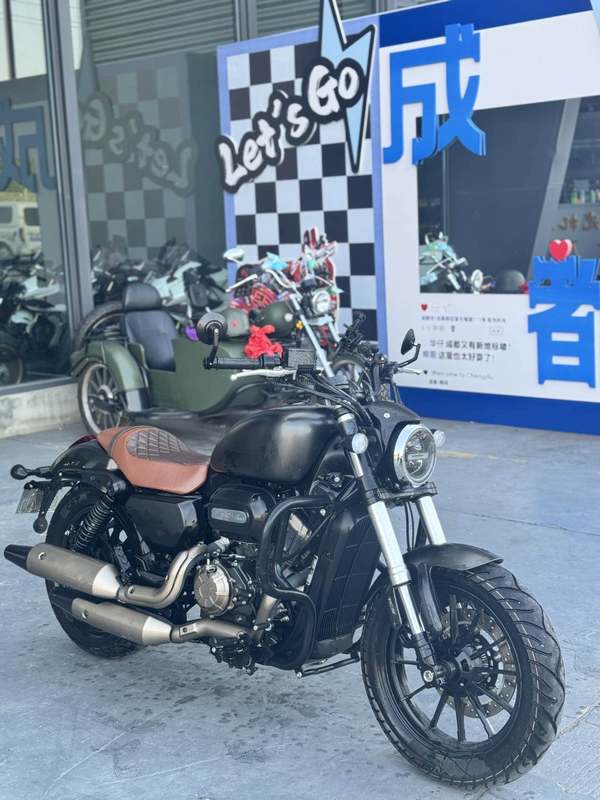 二手QJMOTOR闪300