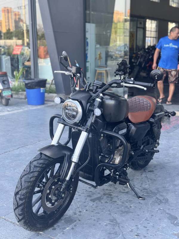 二手QJMOTOR闪300