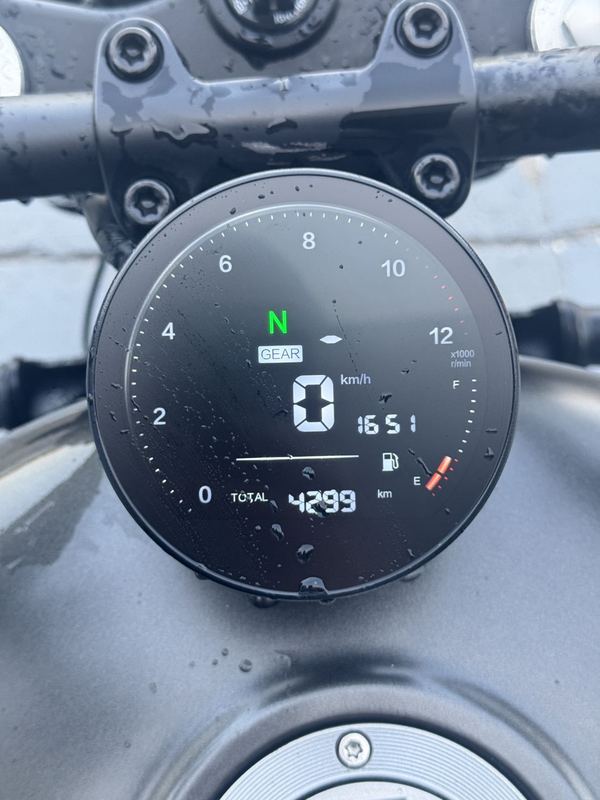 二手QJMOTOR闪300