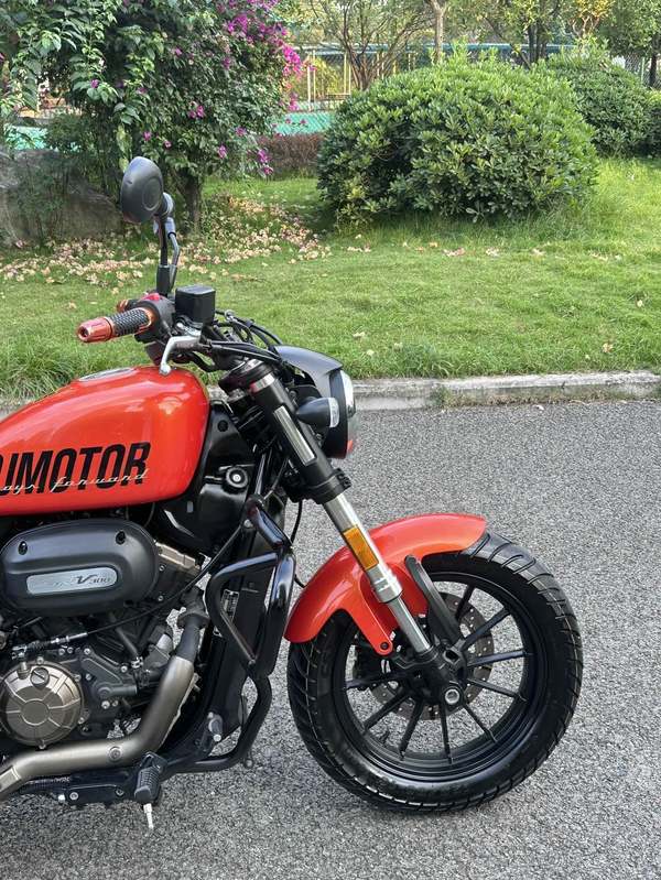 二手QJMOTOR闪300