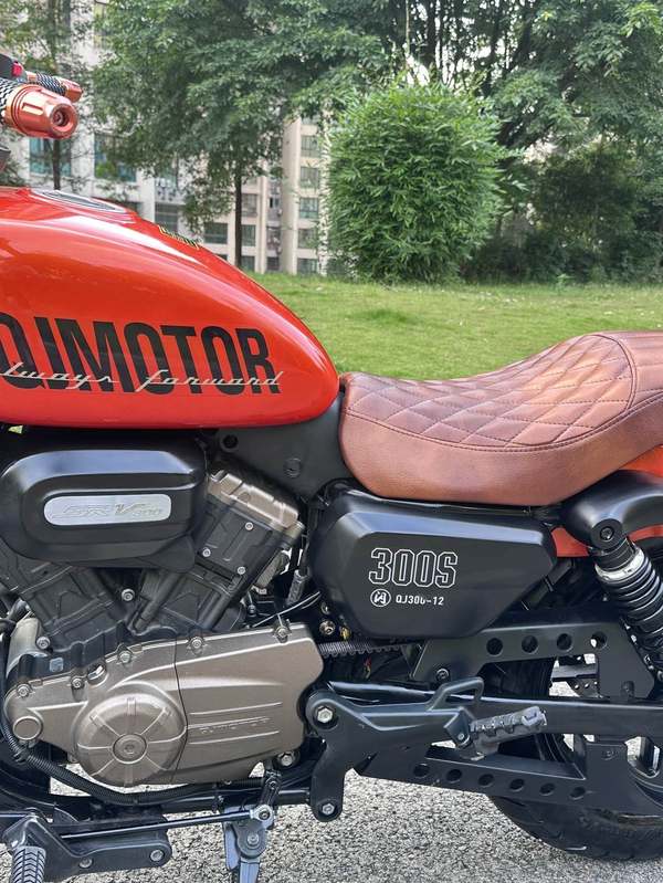 二手QJMOTOR闪300