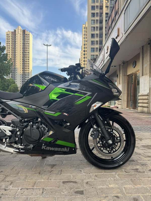 二手川崎Ninja 400