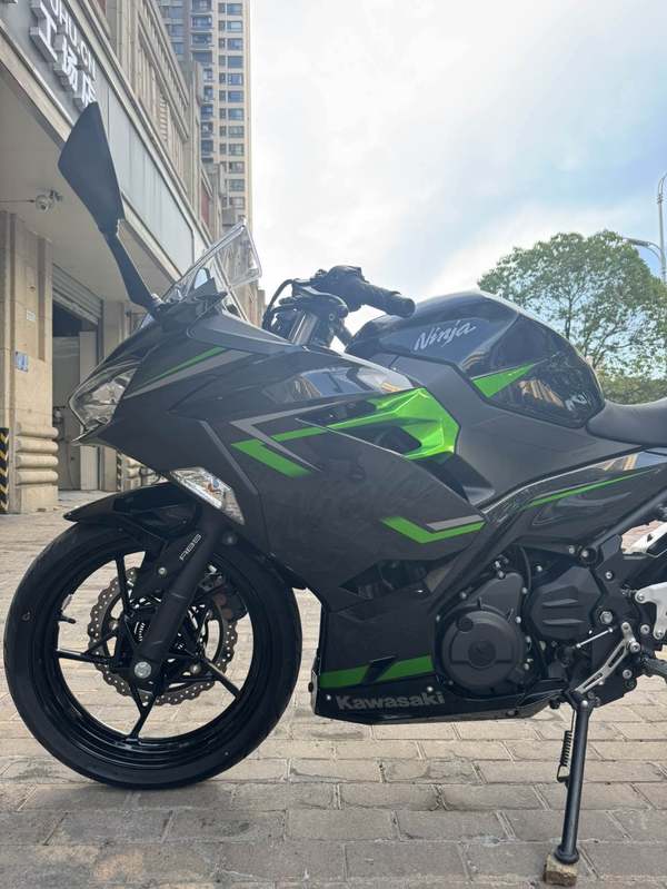 二手川崎Ninja 400