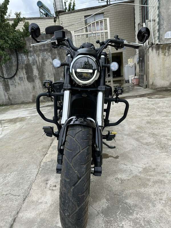 二手QJMOTOR闪300