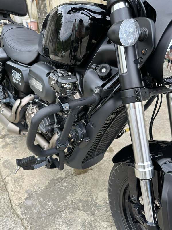 二手QJMOTOR闪300