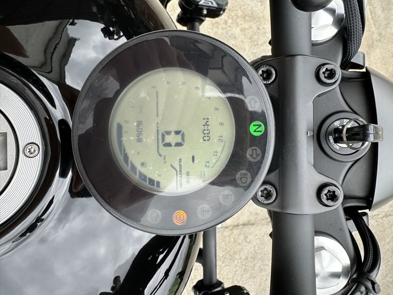 二手QJMOTOR闪300