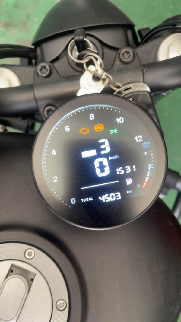 二手QJMOTOR闪300