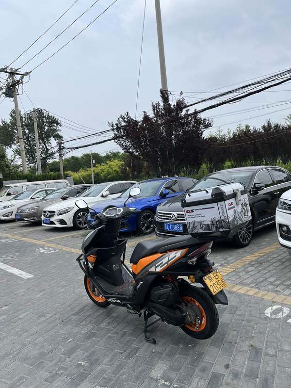 二手五羊本田NX125