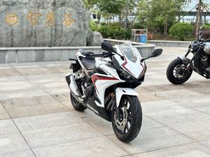 二手本田CBR400R