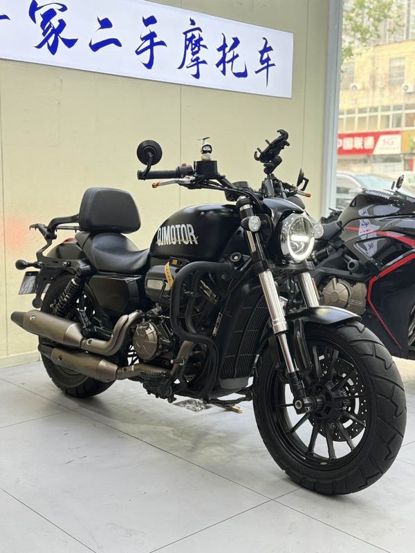 二手QJMOTOR闪300