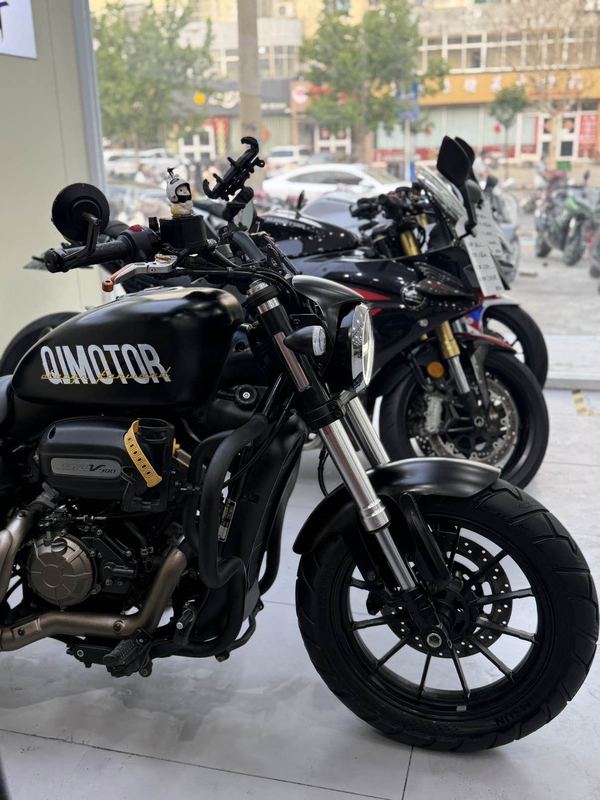 二手QJMOTOR闪300