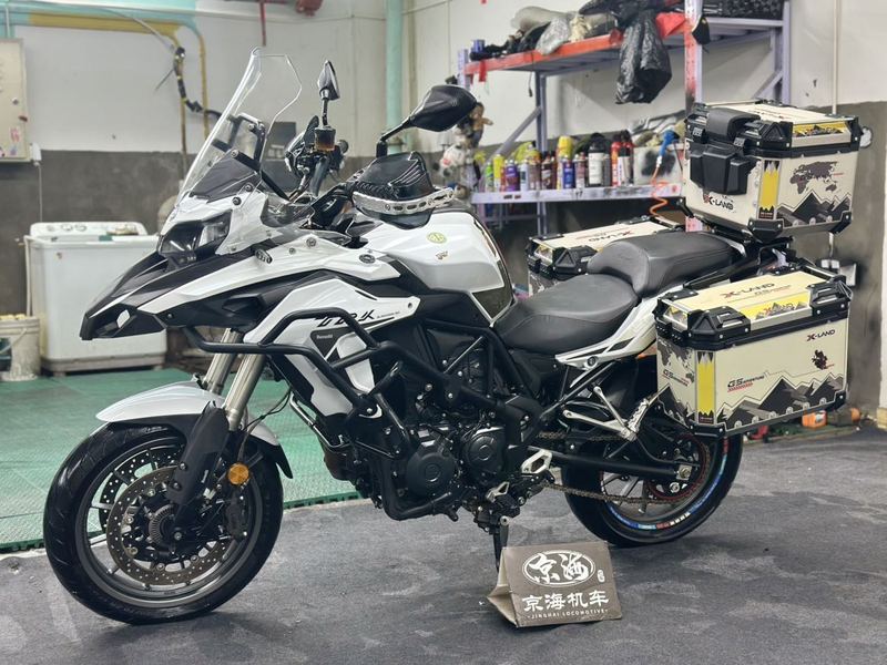 二手贝纳利金鹏 TRK502