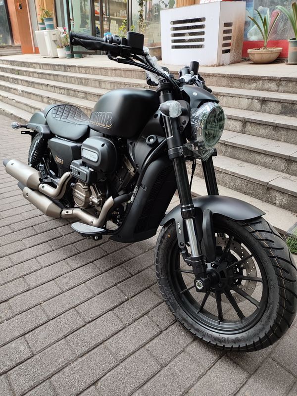 二手QJMOTOR闪300