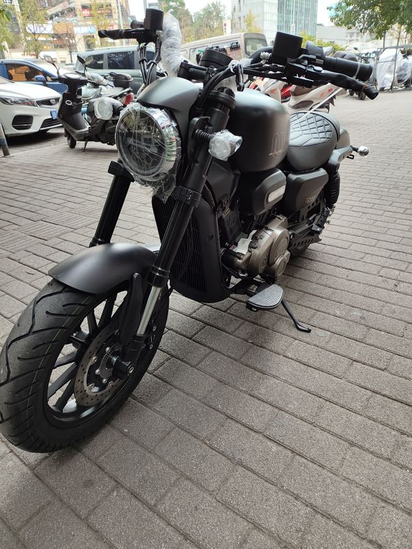 二手QJMOTOR闪300