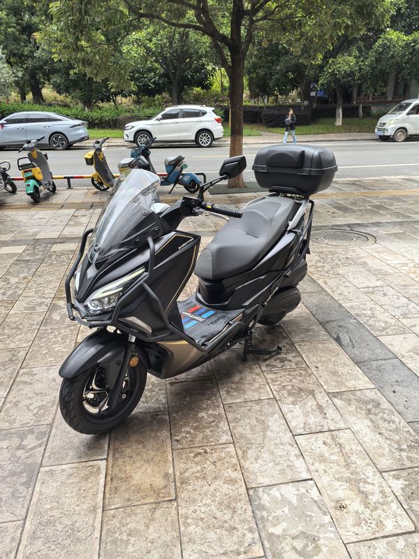 二手QJMOTOR鸿250