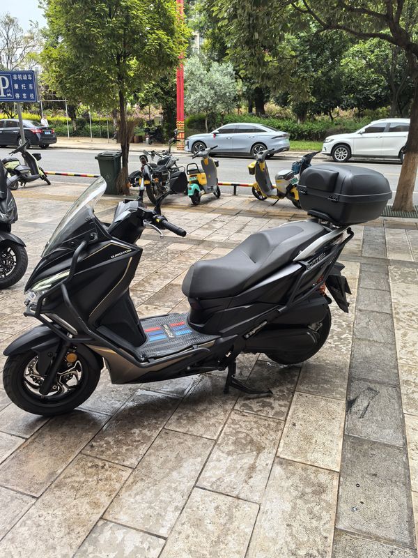 二手QJMOTOR鸿250