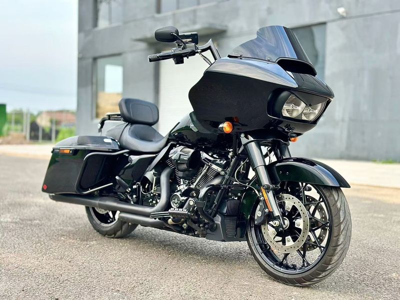 二手哈雷戴维森公路滑翔 Road Glide