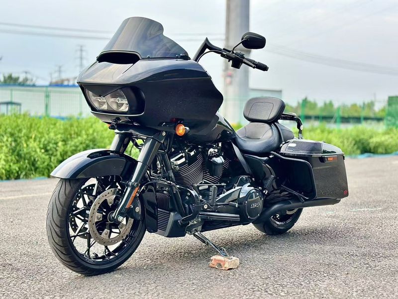 二手哈雷戴维森公路滑翔 Road Glide
