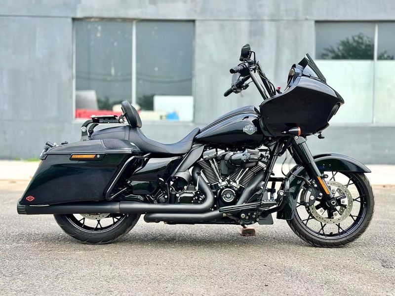 二手哈雷戴维森公路滑翔 Road Glide