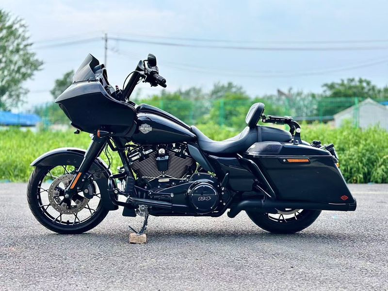 二手哈雷戴维森公路滑翔 Road Glide