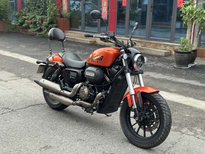 二手QJMOTOR闪300