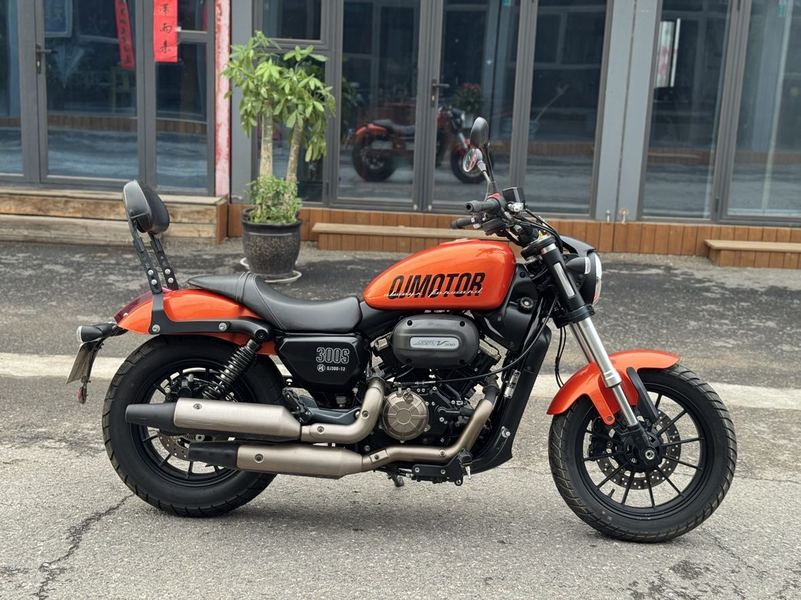 二手QJMOTOR闪300