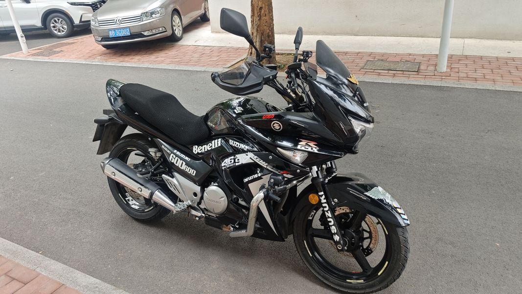 二手豪爵铃木骊驰 GW 250F