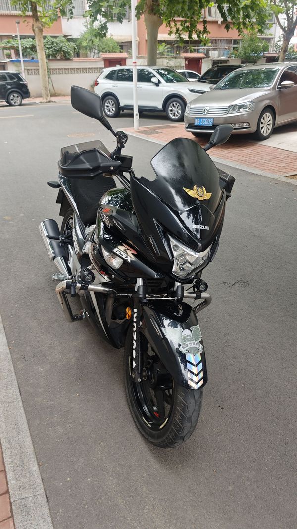 二手豪爵铃木骊驰 GW 250F