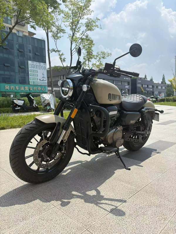 二手QJMOTOR闪300