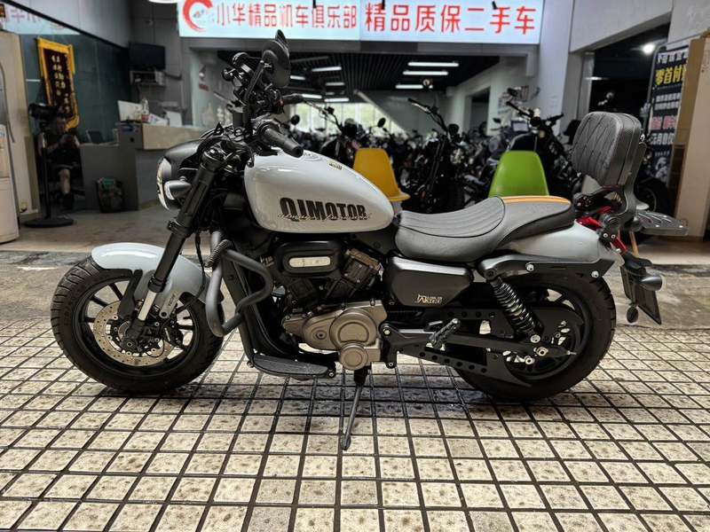 二手QJMOTOR闪300