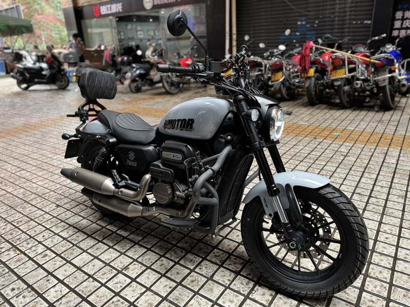 二手QJMOTOR闪300