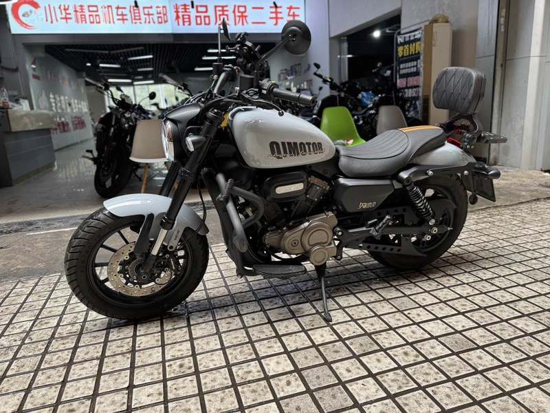二手QJMOTOR闪300