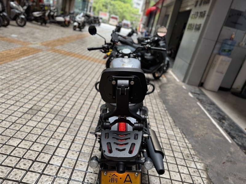 二手QJMOTOR闪300