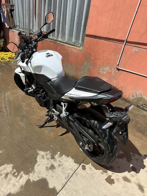 二手本田CB400F